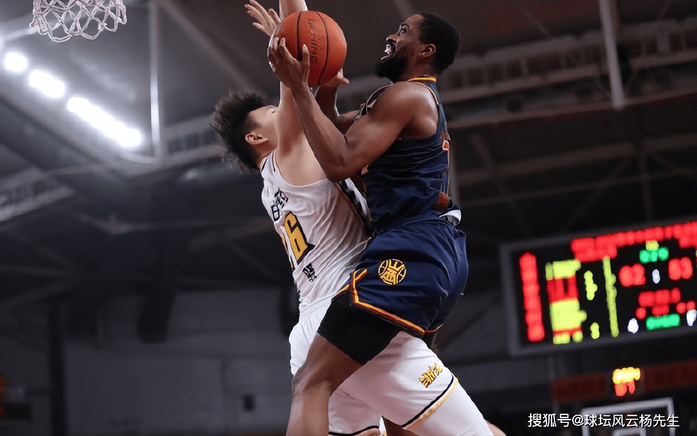 阿扎伦卡关键节点爆冷，中国队带队取胜！